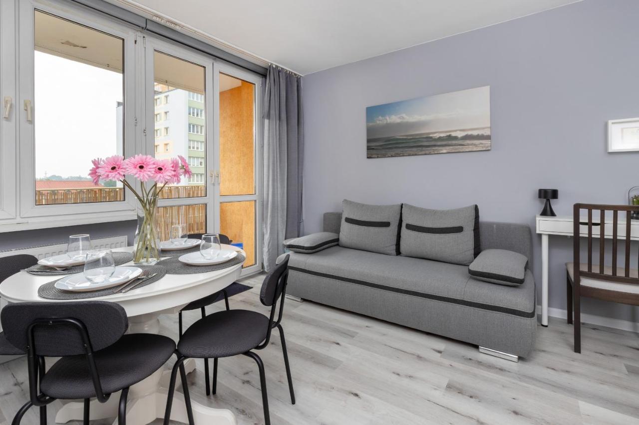 Family Apartment With Balcony In Gdynia By Noclegi Renters Luaran gambar