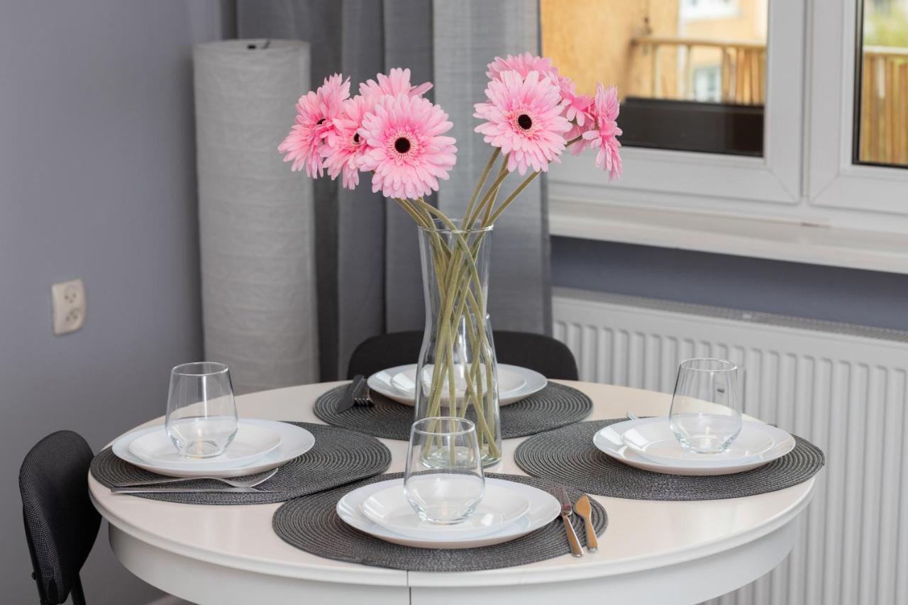 Family Apartment With Balcony In Gdynia By Noclegi Renters Luaran gambar